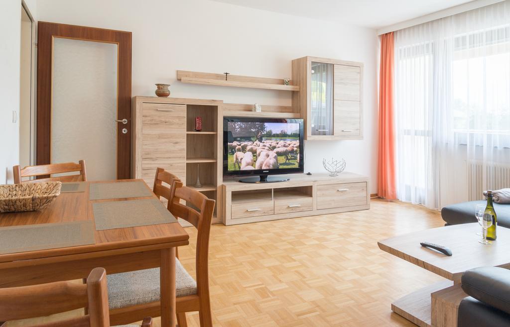 Apartment Seeblick ツェル アム ゼー 部屋 写真